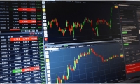 想不到吧？特朗普关税冲击下 比特币本月涨幅是黄金两倍